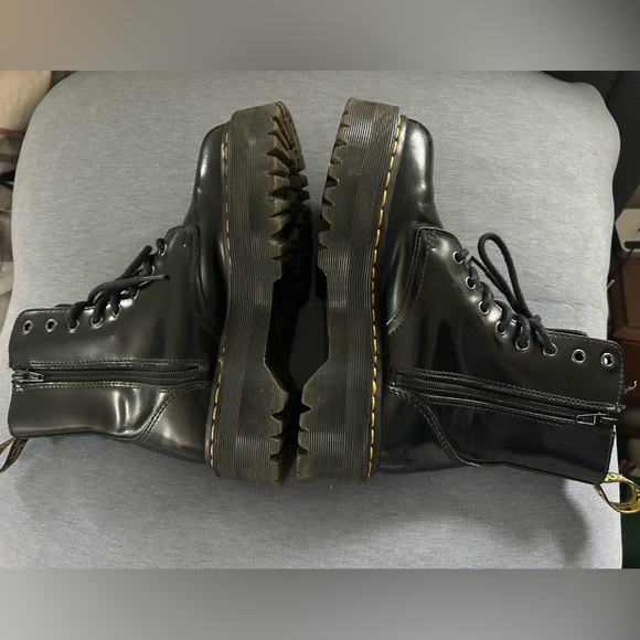 Dr. Martens Black Leather Combat Boots. Size Men 6, Women 7, EU 38
